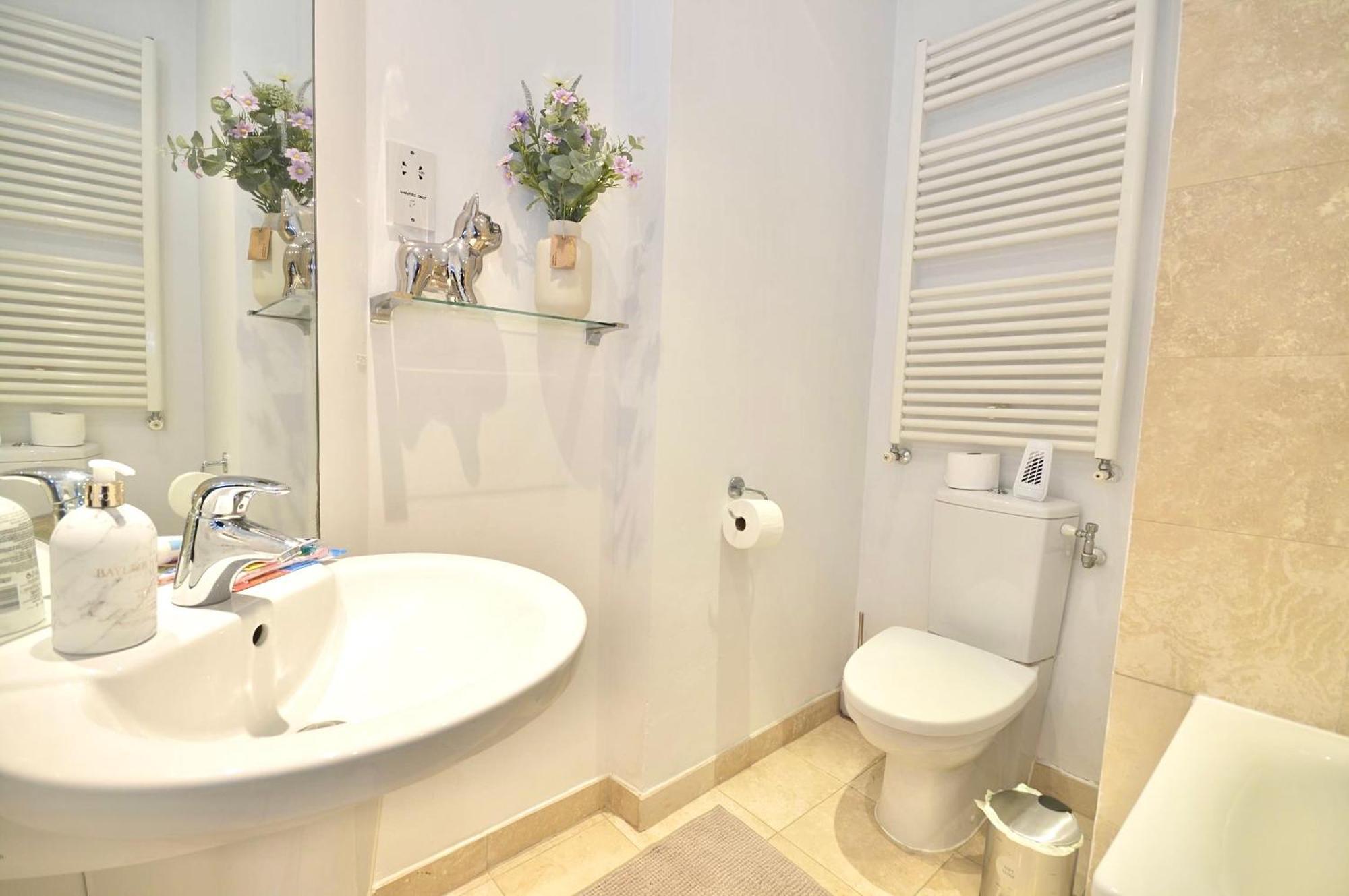 Kensington Apartment, Breakfast, 2 Baths London Exterior photo